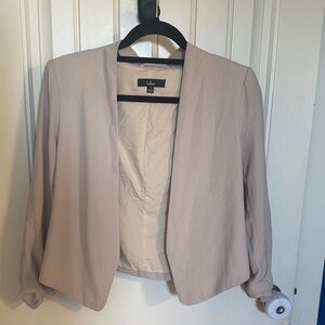 Lulu’s Light Beige/ Cream Blazer